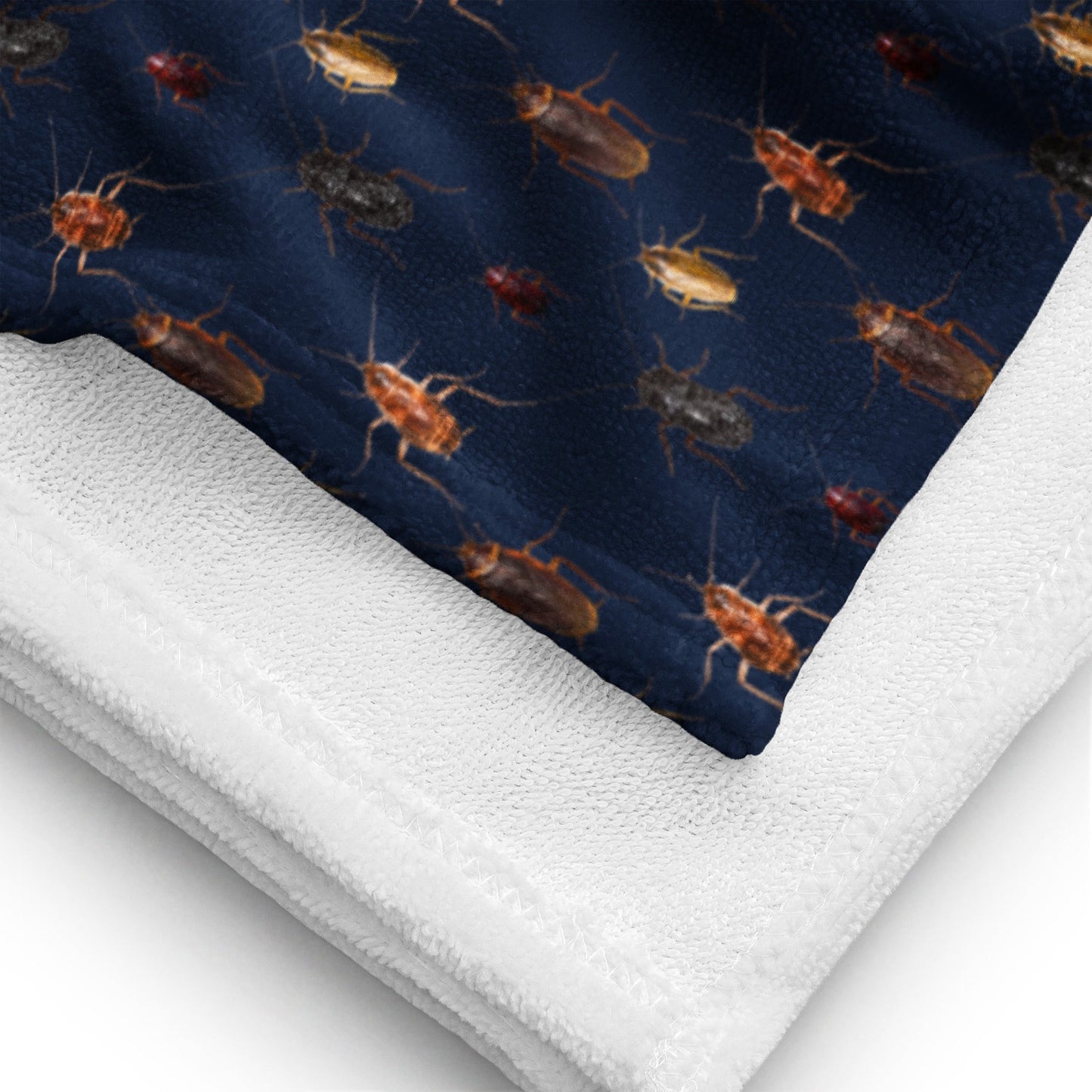 Cockroach Towel - ninanush